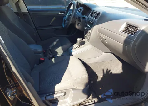 2014 Volkswagen Jetta 2.0L S z USA, uszkodzony, nr VIN 3VW2K7AJ6EM354304